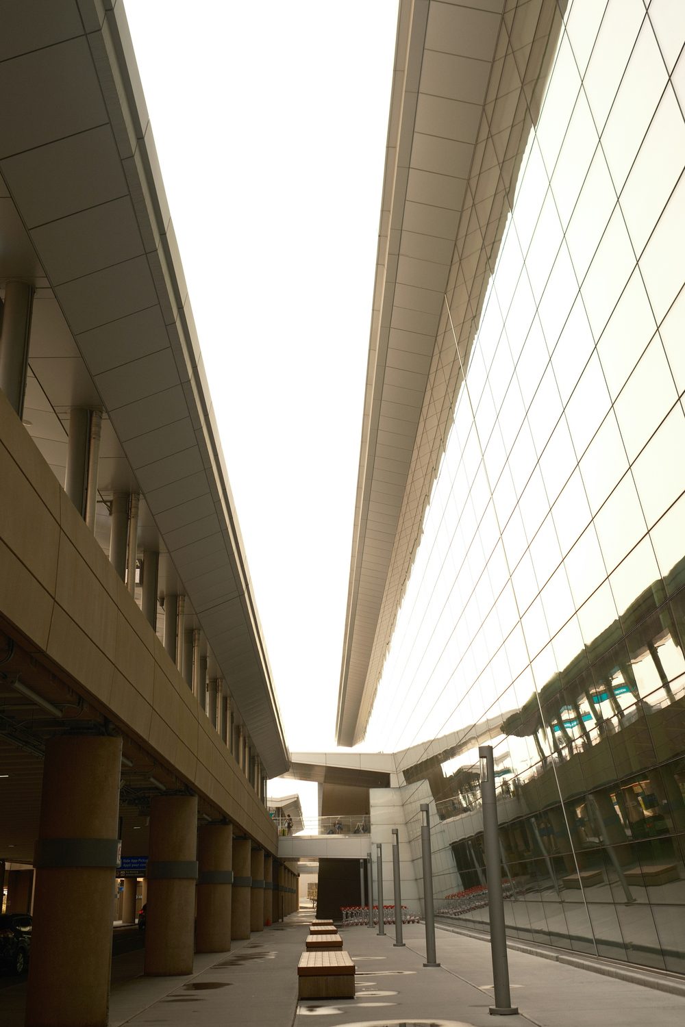 Calgary Airport (YYC), AB