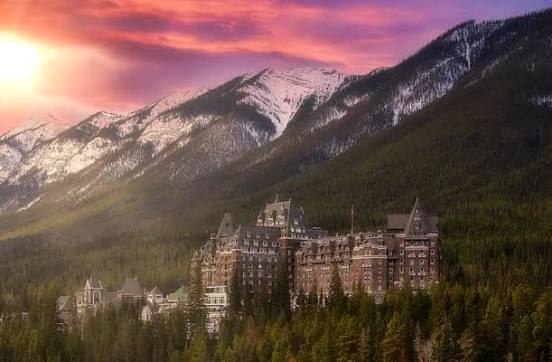 Surprise Corner, Banff, AB